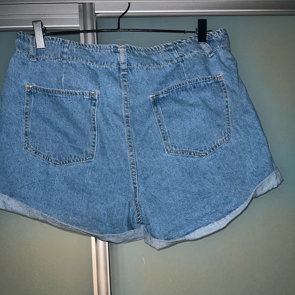 Denim shorts XL - Picture 1 of 3